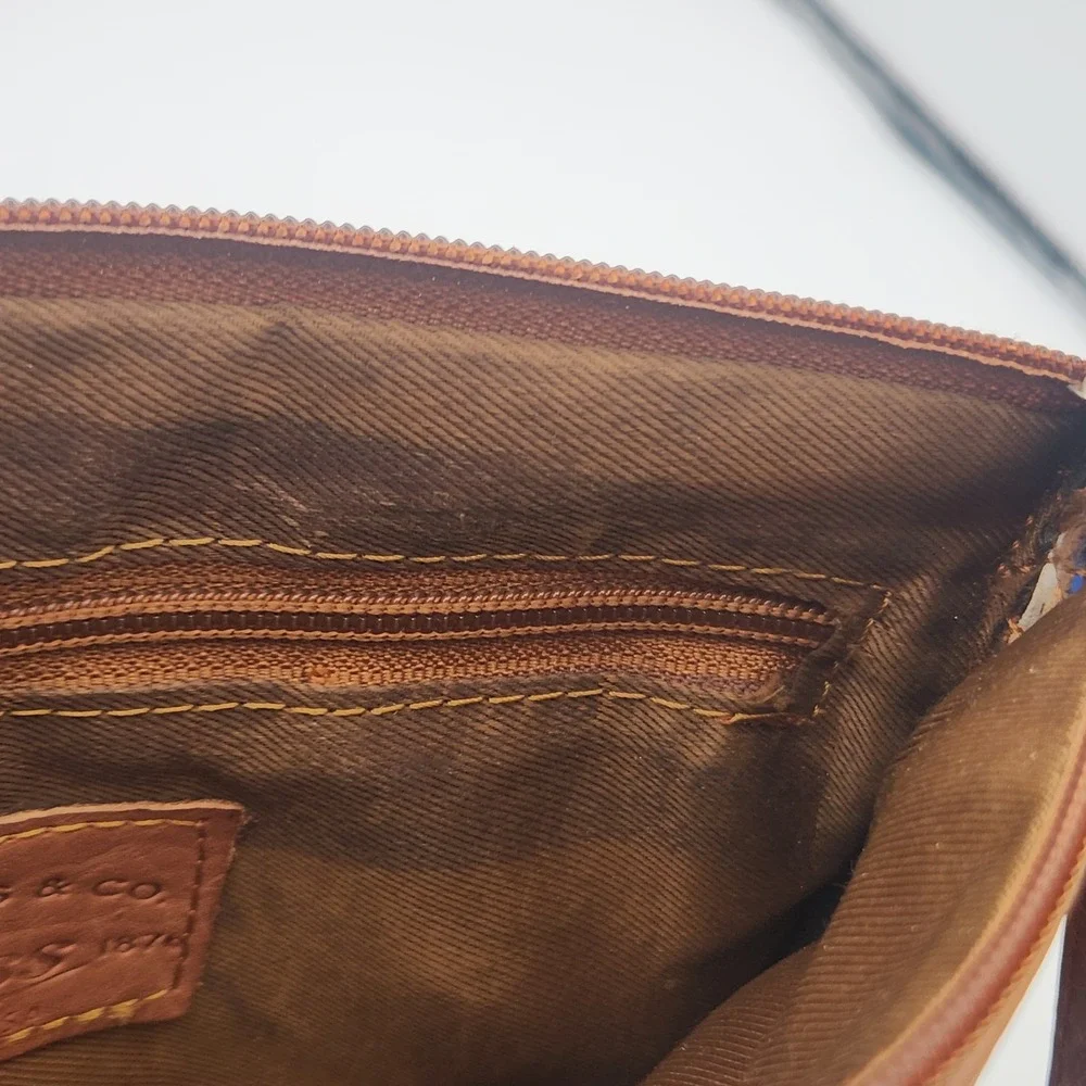 G.H. Bass & Co Brown Leather Crossbody‎ Bag Zip Top Small